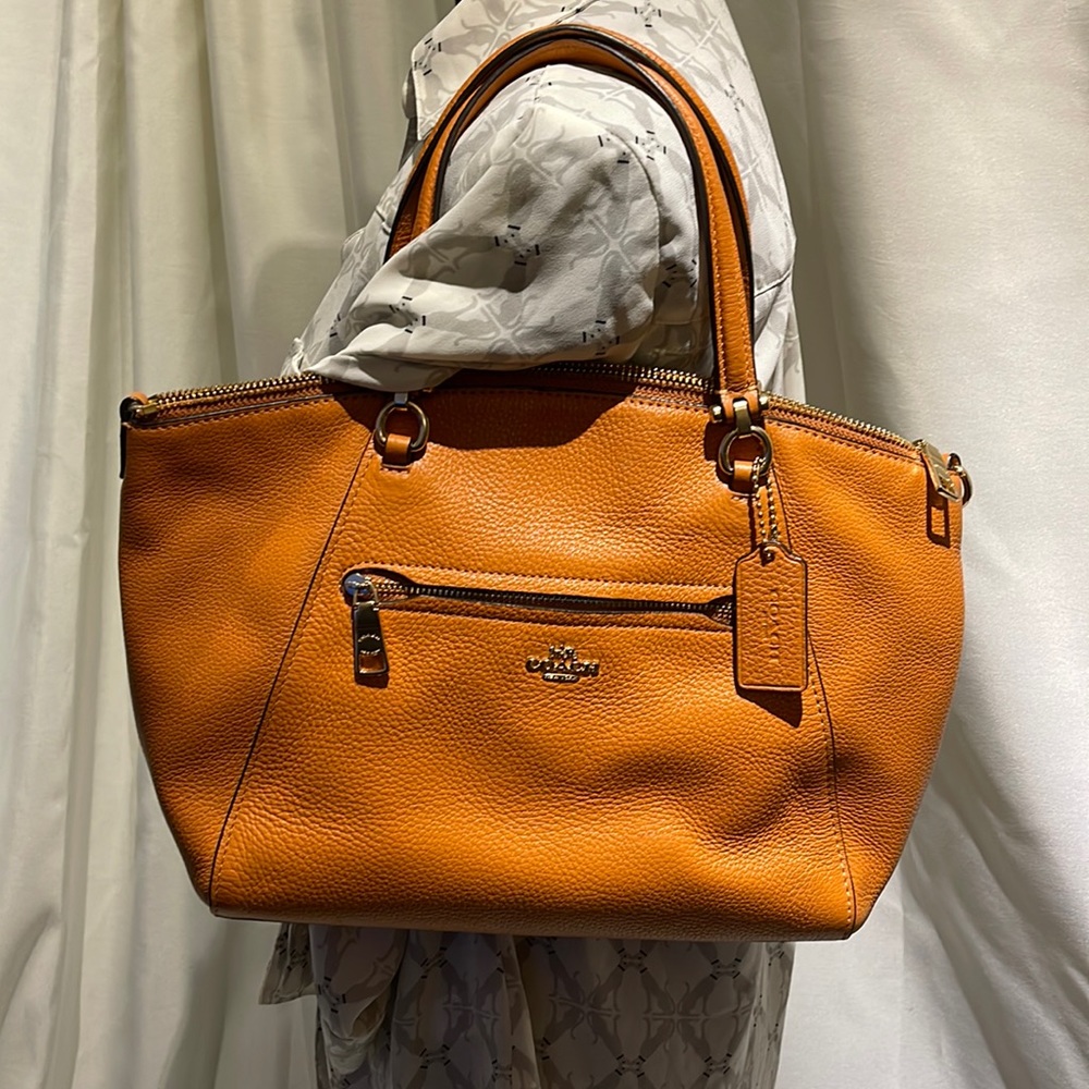 Coach bag🧡